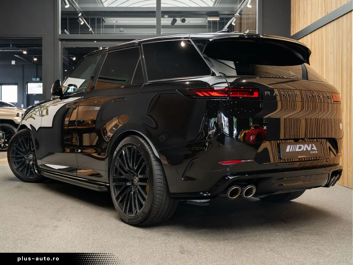 LAND ROVER Range Rover Sport P635 SV Keramsich Treeplanken