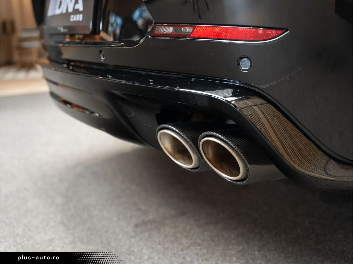 LAND ROVER Range Rover Sport P635 SV Keramsich Treeplanken