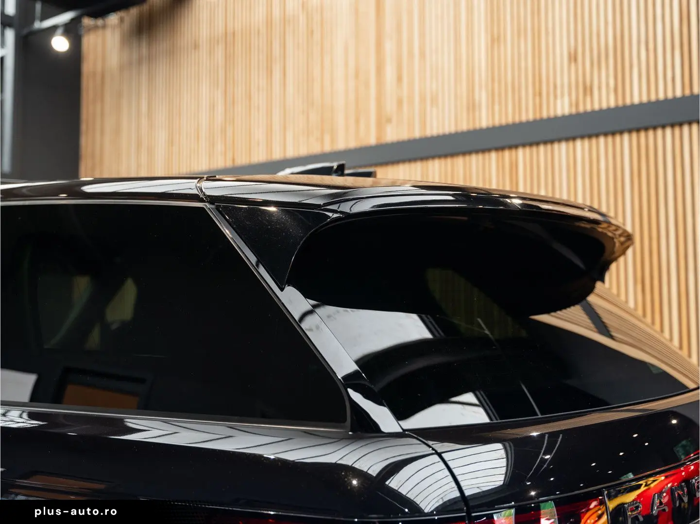 LAND ROVER Range Rover Sport P635 SV Keramsich Treeplanken