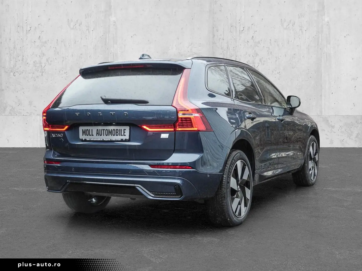 VOLVO XC60 Plus Dark Recharge Plug-In Hybrid AWD T6 Tw