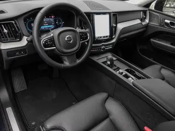 VOLVO XC60 Plus Dark Recharge Plug-In Hybrid AWD T6 Tw