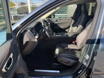 VOLVO XC60 T6 AWD Plug-in Hybrid Plus Dark 360  Busine