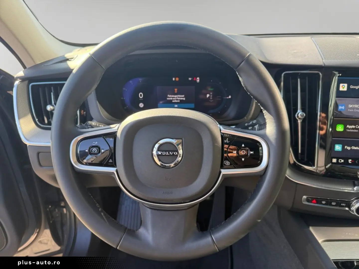 VOLVO XC60 T6 AWD Plug-in Hybrid Plus Dark 360  Busine