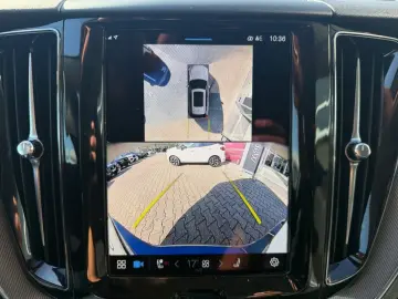 VOLVO XC60 T6 AWD Plug-in Hybrid Plus Dark 360  Busine