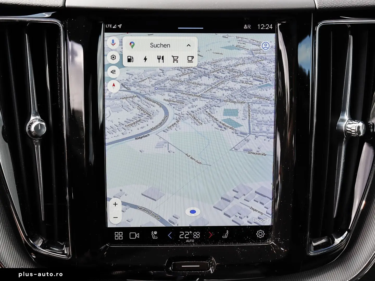 VOLVO XC60 R Design Plus Dark Recharge Plug-In Hybrid