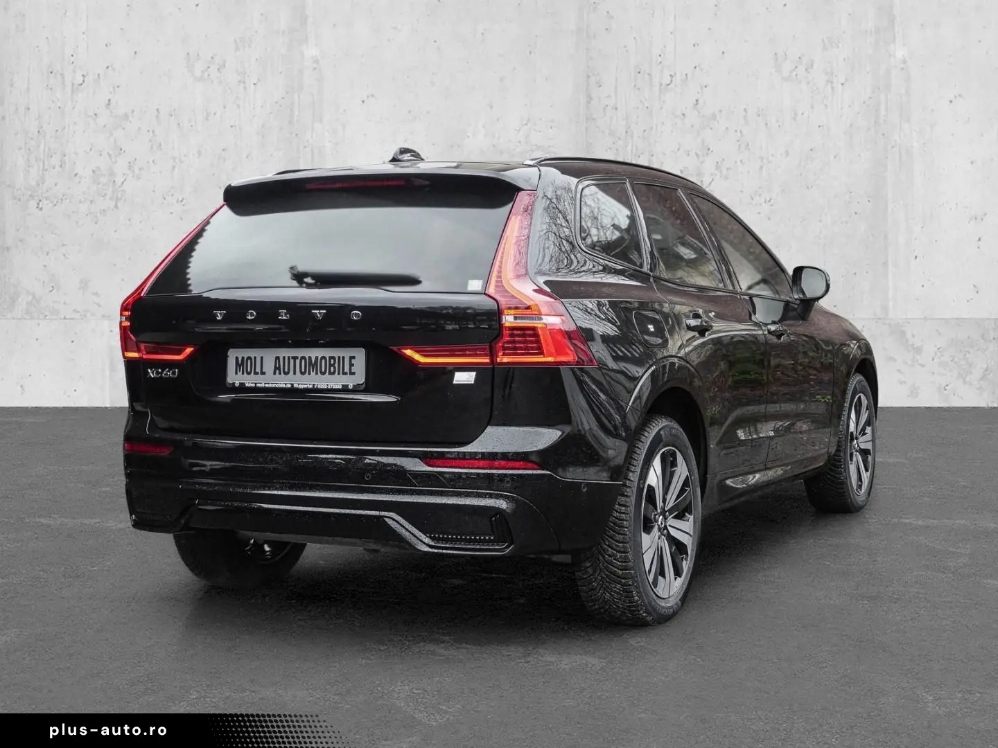 VOLVO XC60 Plus Dark Recharge Plug-In Hybrid AWD T6 Tw