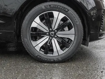 VOLVO XC60 Plus Dark Recharge Plug-In Hybrid AWD T6 Tw