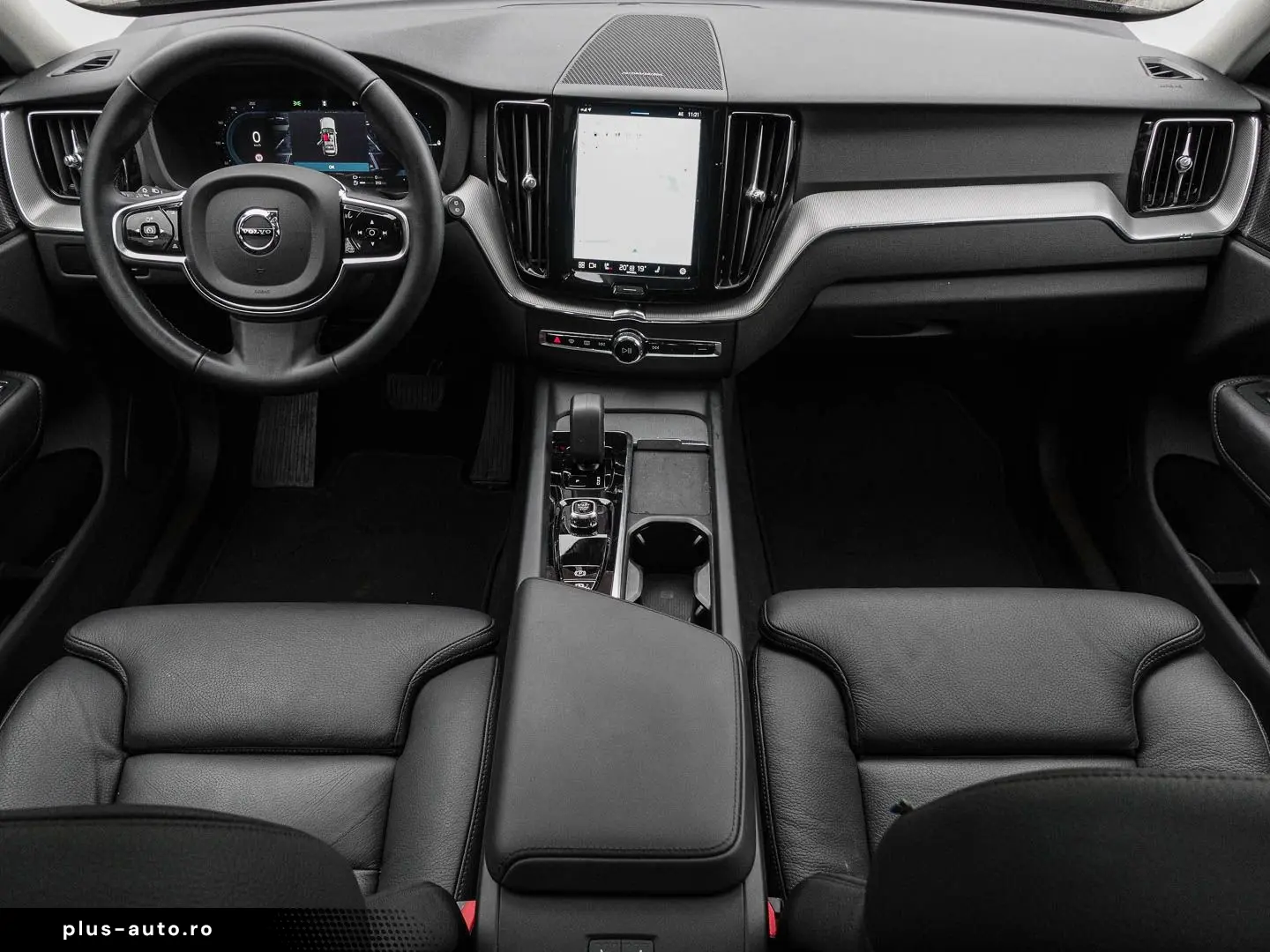 VOLVO XC60 Plus Dark Recharge Plug-In Hybrid AWD T6 Tw