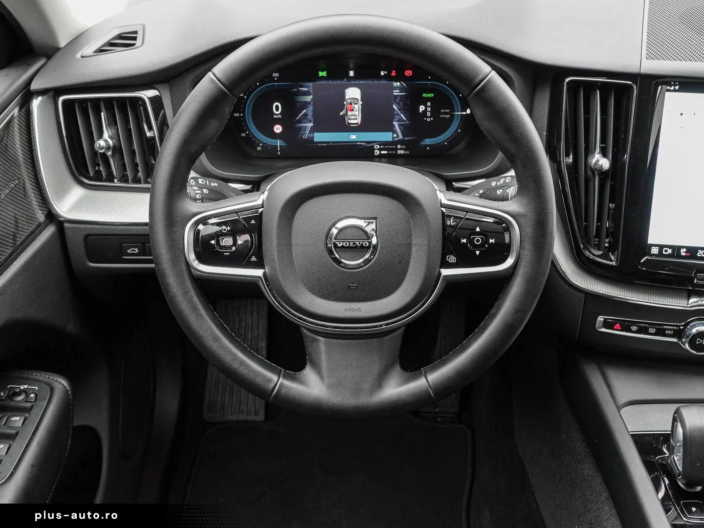 VOLVO XC60 Plus Dark Recharge Plug-In Hybrid AWD T6 Tw