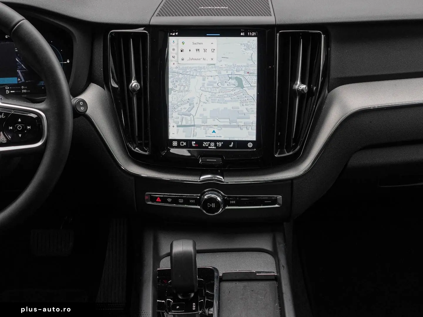 VOLVO XC60 Plus Dark Recharge Plug-In Hybrid AWD T6 Tw