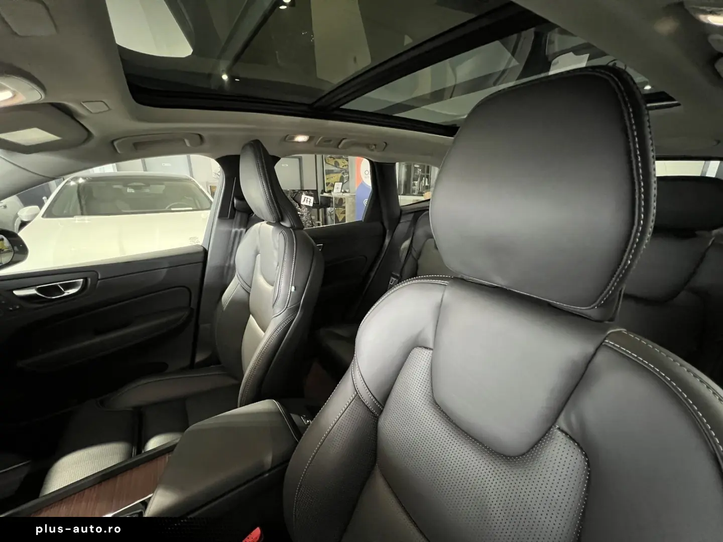 VOLVO XC60 T8 Plus Bright Recharge AWD FourC 21&apos&hellip;