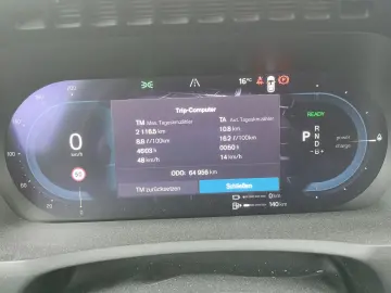 VOLVO XC90 T8 AWD Ultimate Bright AHK PANO