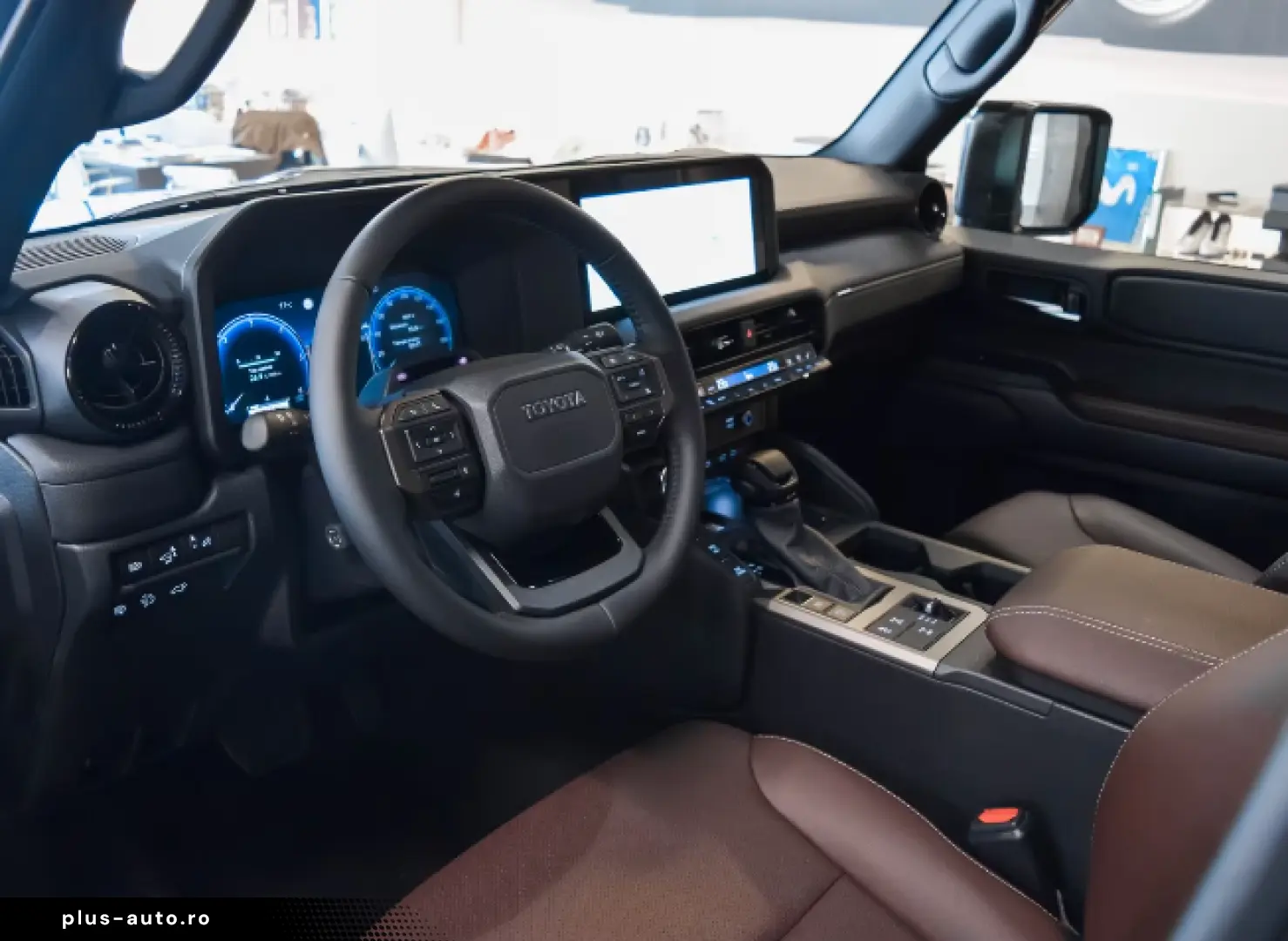 Toyota Land Cruiser VX HIBRID - 7 LOCURI