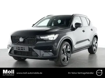 VOLVO XC40 Plus Black Edition 2WD Digitales Cockpit Me