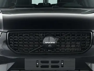 VOLVO XC40 Plus Black Edition 2WD Digitales Cockpit Me