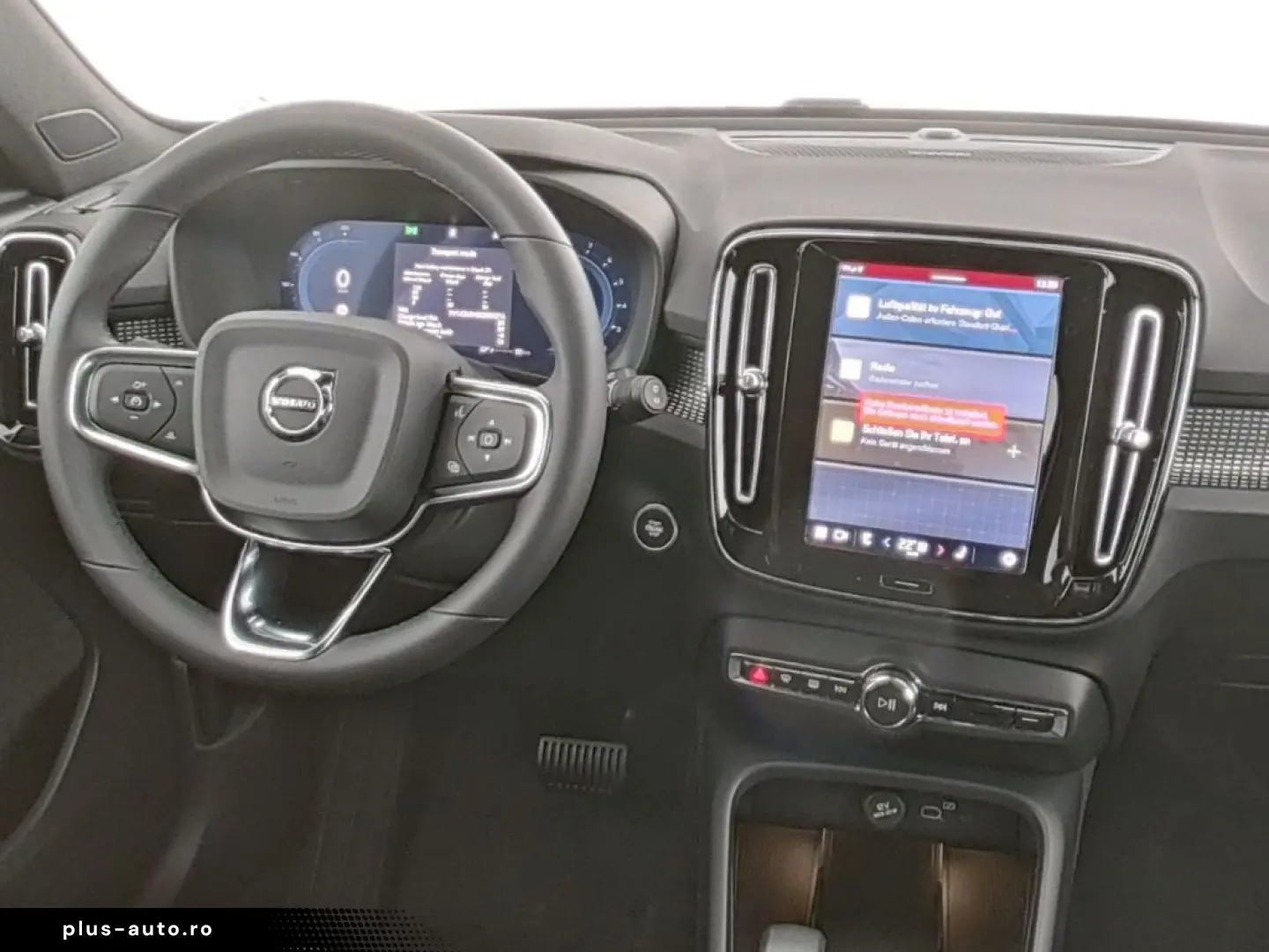 VOLVO XC40 Plus Black Edition 2WD Digitales Cockpit Me