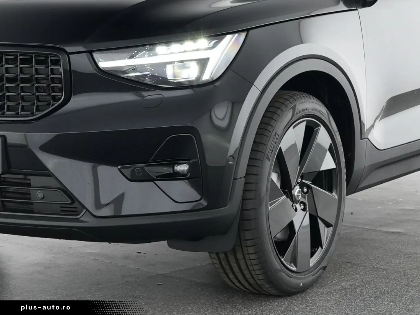 VOLVO XC40 Plus Black Edition 2WD Digitales Cockpit Me