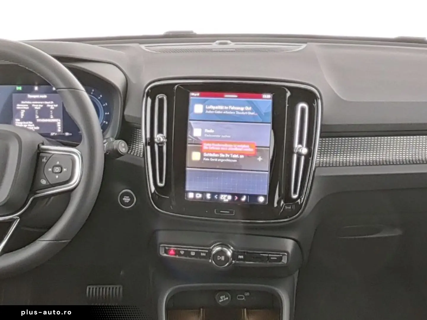 VOLVO XC40 Plus Black Edition 2WD Digitales Cockpit Me