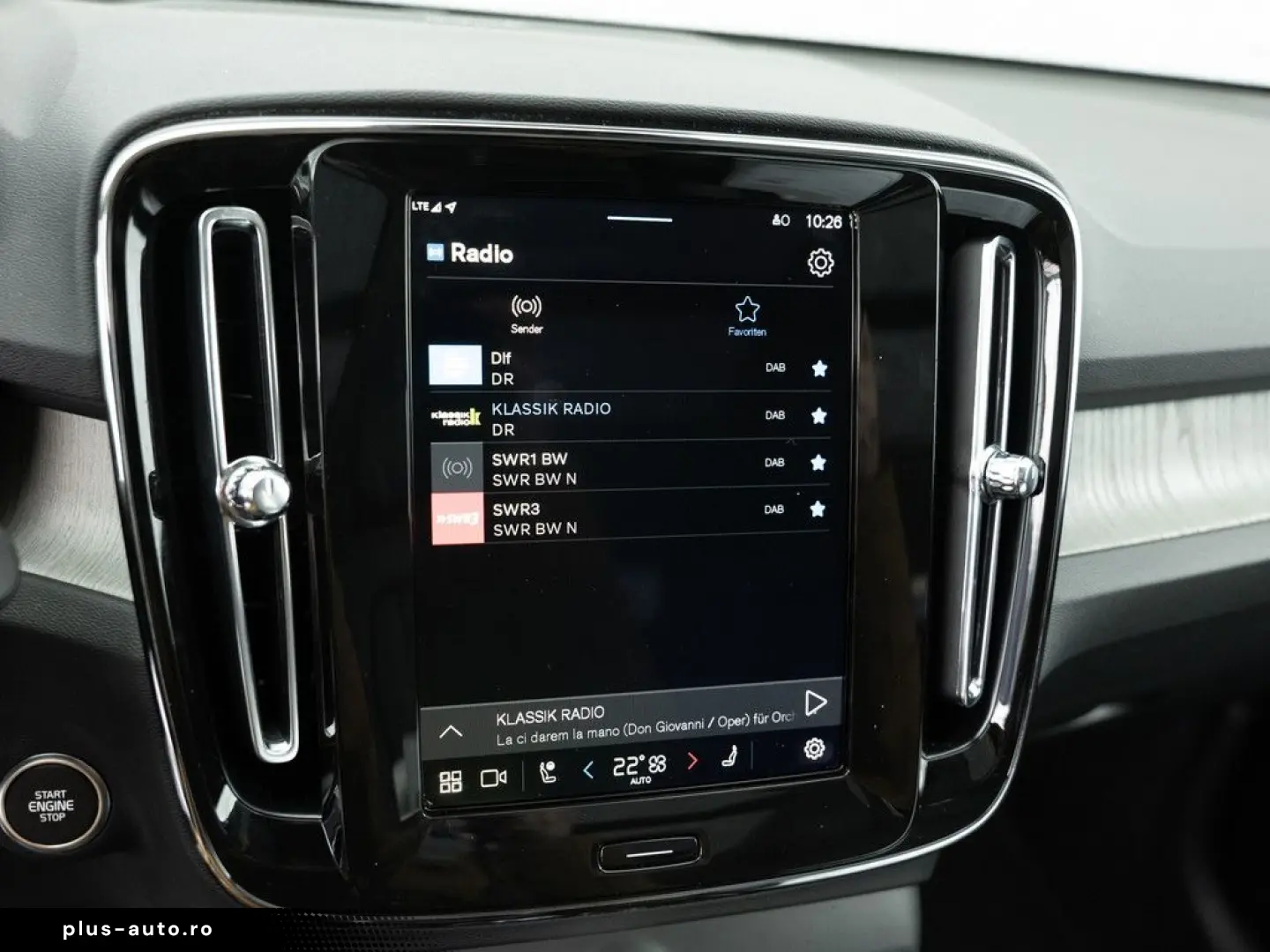 VOLVO XC40 B3 Plus Dark NAVI H K FACEL. LED 360  PANO