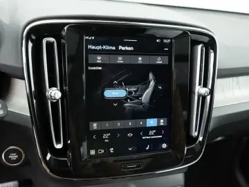 VOLVO XC40 B3 Plus Dark NAVI H K FACEL. LED 360  PANO