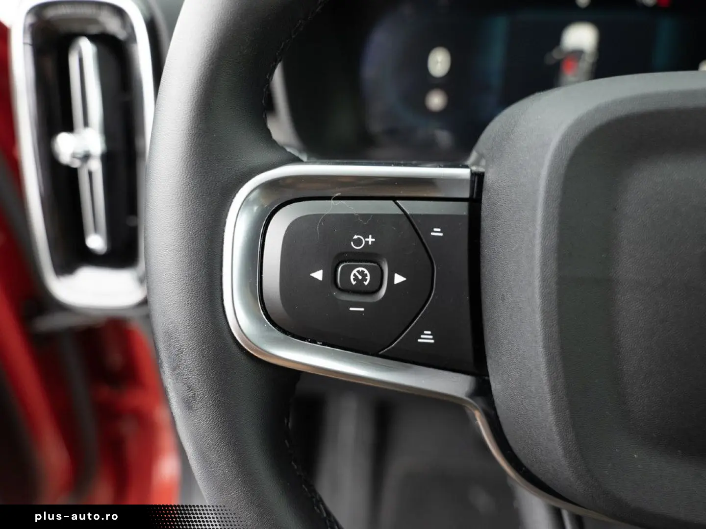 VOLVO XC40 B3 Plus Dark NAVI H K FACEL. LED 360  PANO