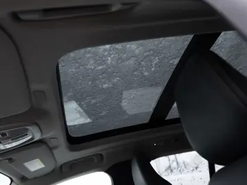 VOLVO XC40 B3 Plus Dark NAVI H K FACEL. LED 360  PANO