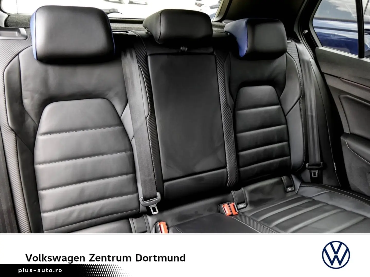 VW Golf VIII R BLACK EDITION 4X4 AKRAPOVIC LEDER 19