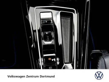 VW Golf VIII R BLACK EDITION 4X4 AKRAPOVIC LEDER 19