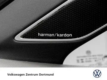 VW Golf VIII R BLACK EDITION 4X4 AKRAPOVIC LEDER 19