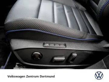 VW Golf VIII R BLACK EDITION 4X4 AKRAPOVIC LEDER 19