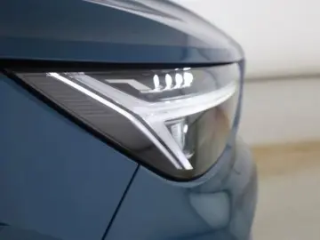 VOLVO XC40 Plus Dark LEDER PANO ACC BLIS 360 PIXEL