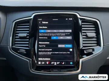 VOLVO XC90 Ultimate Bright Plug-In Hybrid AWD 7-Sitzer