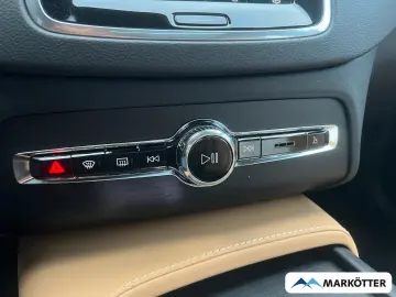 VOLVO XC90 Ultimate Bright Plug-In Hybrid AWD 7-Sitzer