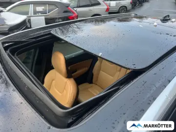 VOLVO XC90 Ultimate Bright Plug-In Hybrid AWD 7-Sitzer