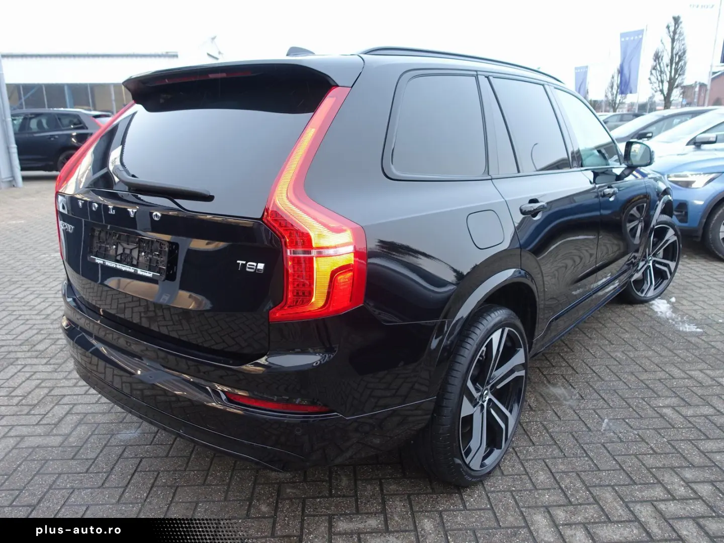 VOLVO XC90 T8 AWD Ultra Dark PANO HUD FOUR-C 360 B&W