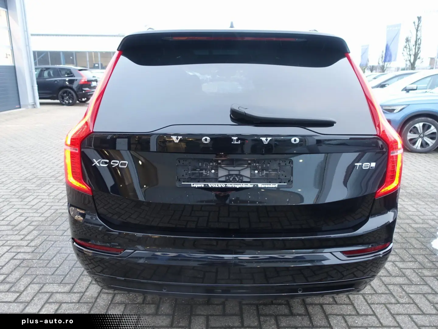 VOLVO XC90 T8 AWD Ultra Dark PANO HUD FOUR-C 360 B&W