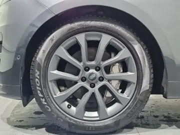 LAND ROVER Range Rover Sport D300 Dynamic SE