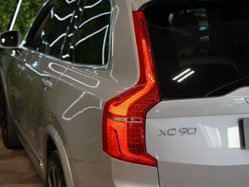 VOLVO XC90 T8 RECHARGE PANO 360 AIR 60.826€ NETTO