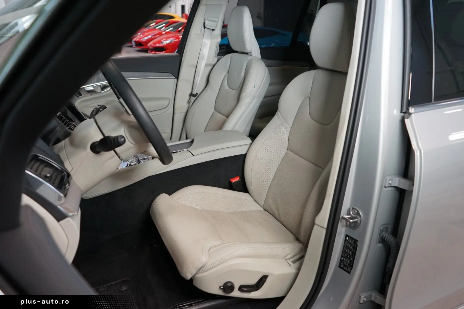 VOLVO XC90 T8 RECHARGE PANO 360 AIR 60.826€ NETTO