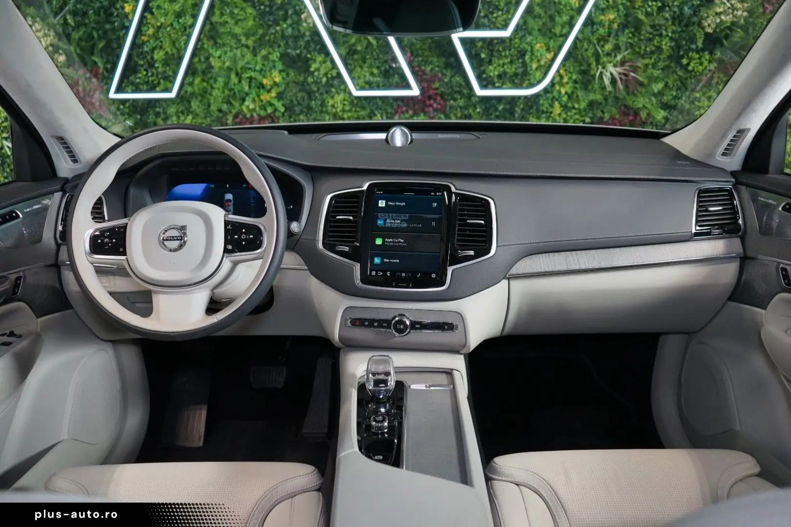 VOLVO XC90 T8 RECHARGE PANO 360 AIR 60.826€ NETTO