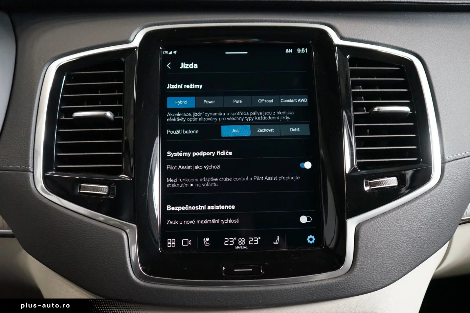 VOLVO XC90 T8 RECHARGE PANO 360 AIR 60.826€ NETTO