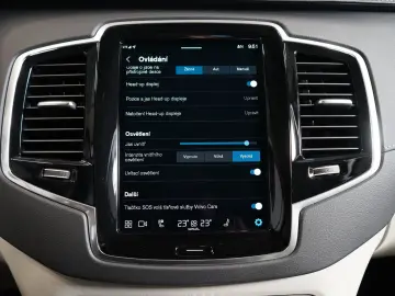 VOLVO XC90 T8 RECHARGE PANO 360 AIR 60.826€ NETTO