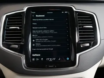 VOLVO XC90 T8 RECHARGE PANO 360 AIR 60.826€ NETTO