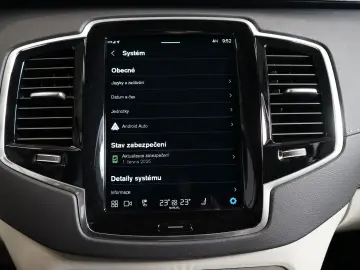 VOLVO XC90 T8 RECHARGE PANO 360 AIR 60.826€ NETTO