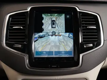 VOLVO XC90 T8 RECHARGE PANO 360 AIR 60.826€ NETTO