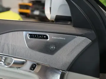 VOLVO XC90 T8 RECHARGE PANO 360 AIR 60.826€ NETTO