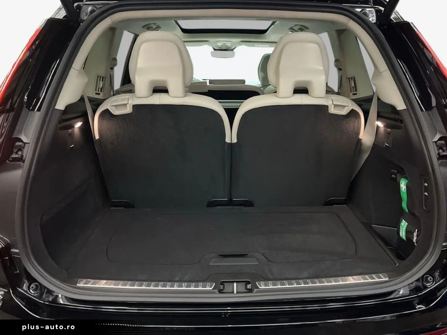 VOLVO XC90 T8 AWD Plug-in Hybrid Ultra Bright