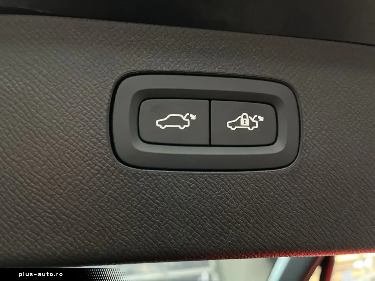 VOLVO XC90 T8 AWD Plug-in Hybrid Ultra Bright