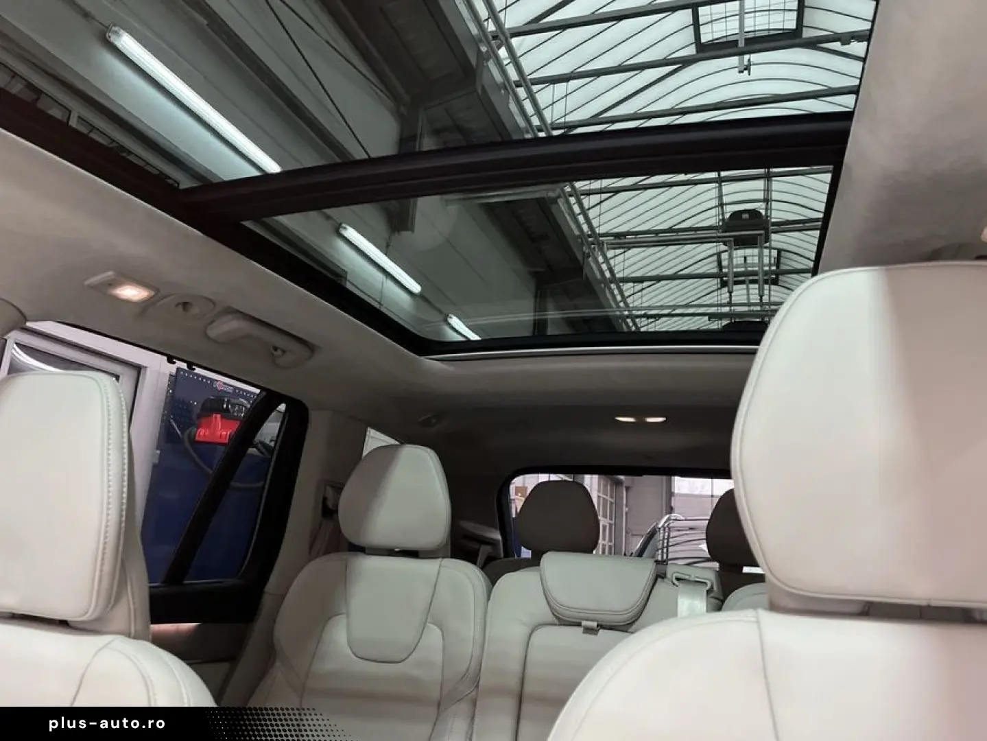 VOLVO XC90 T8 AWD Plug-in Hybrid Ultra Bright