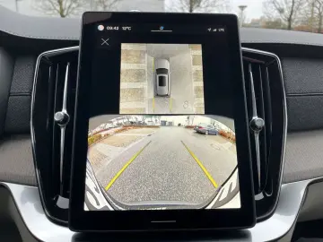 VOLVO XC90 T8 AWD Plug-in Hybrid Ultra Bright